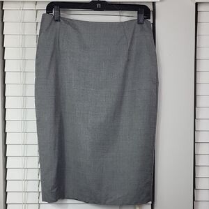 BOSS Hugo Boss Classic Gray Women's Skirt. Size 8